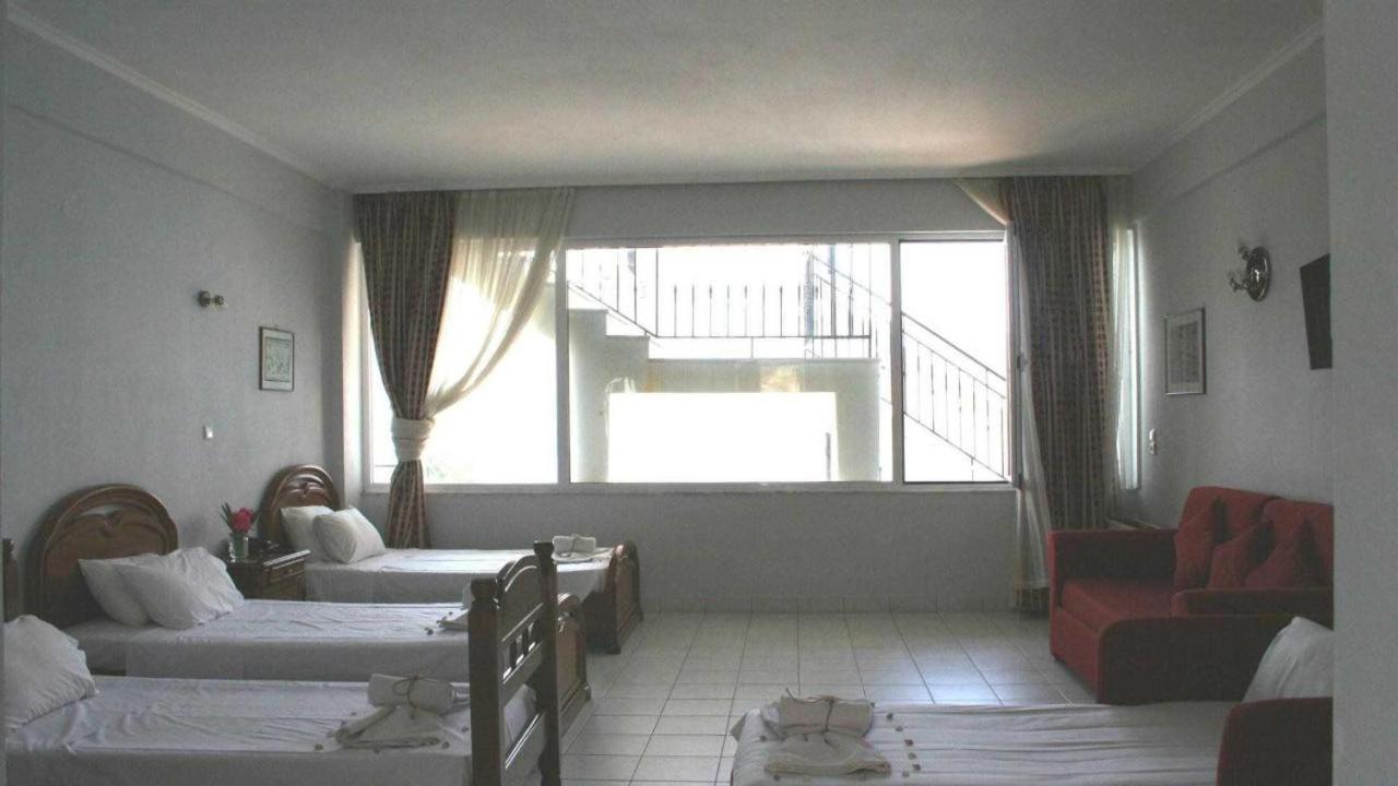 Hotel Revis Station Plataria Zewnętrze zdjęcie