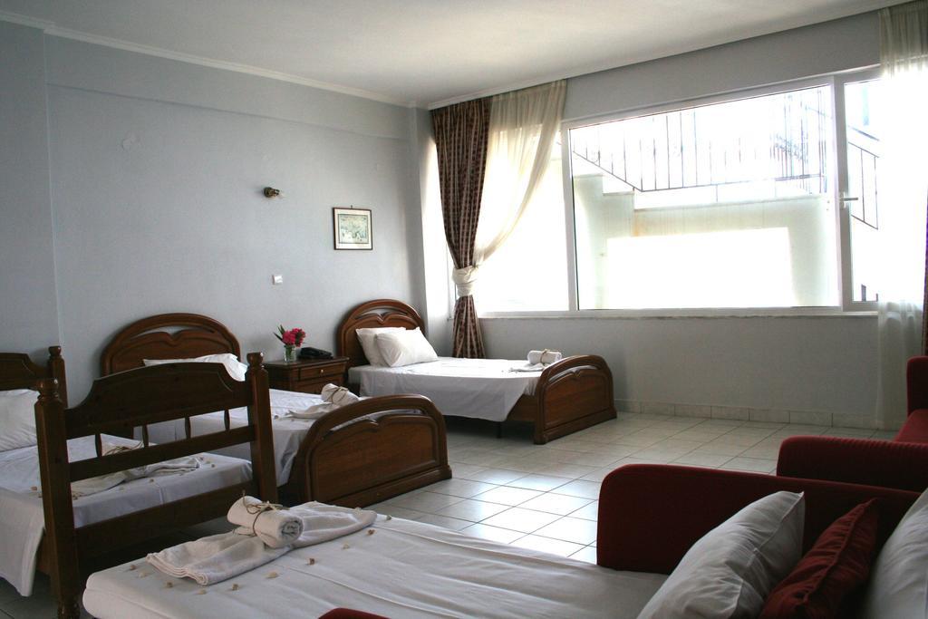 Hotel Revis Station Plataria Zewnętrze zdjęcie